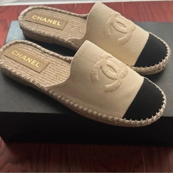 Chanel Espadrilles sandal white and black - Picture 4 of 9